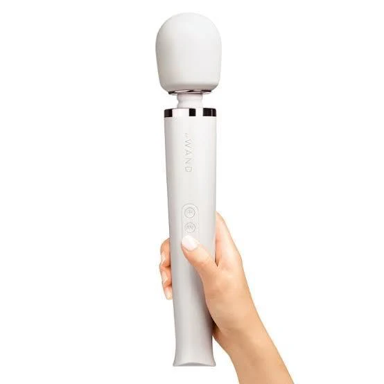 Le Wand Rechargeable Massager: Various Colours - Image 5