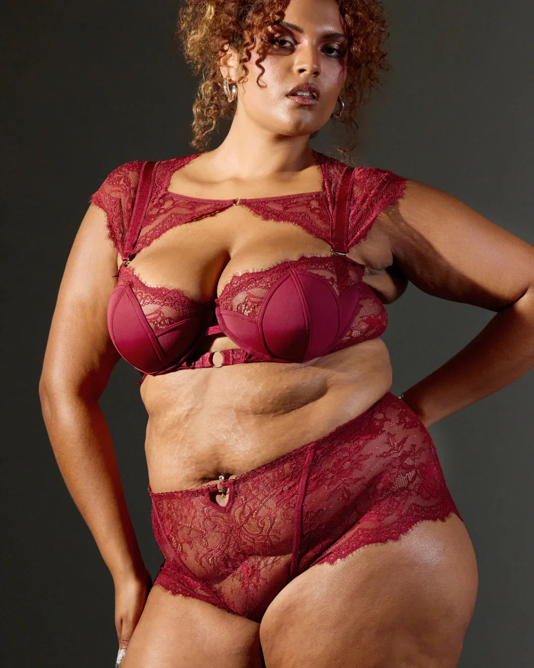 Daphne Shorties - Ruby - Image 2