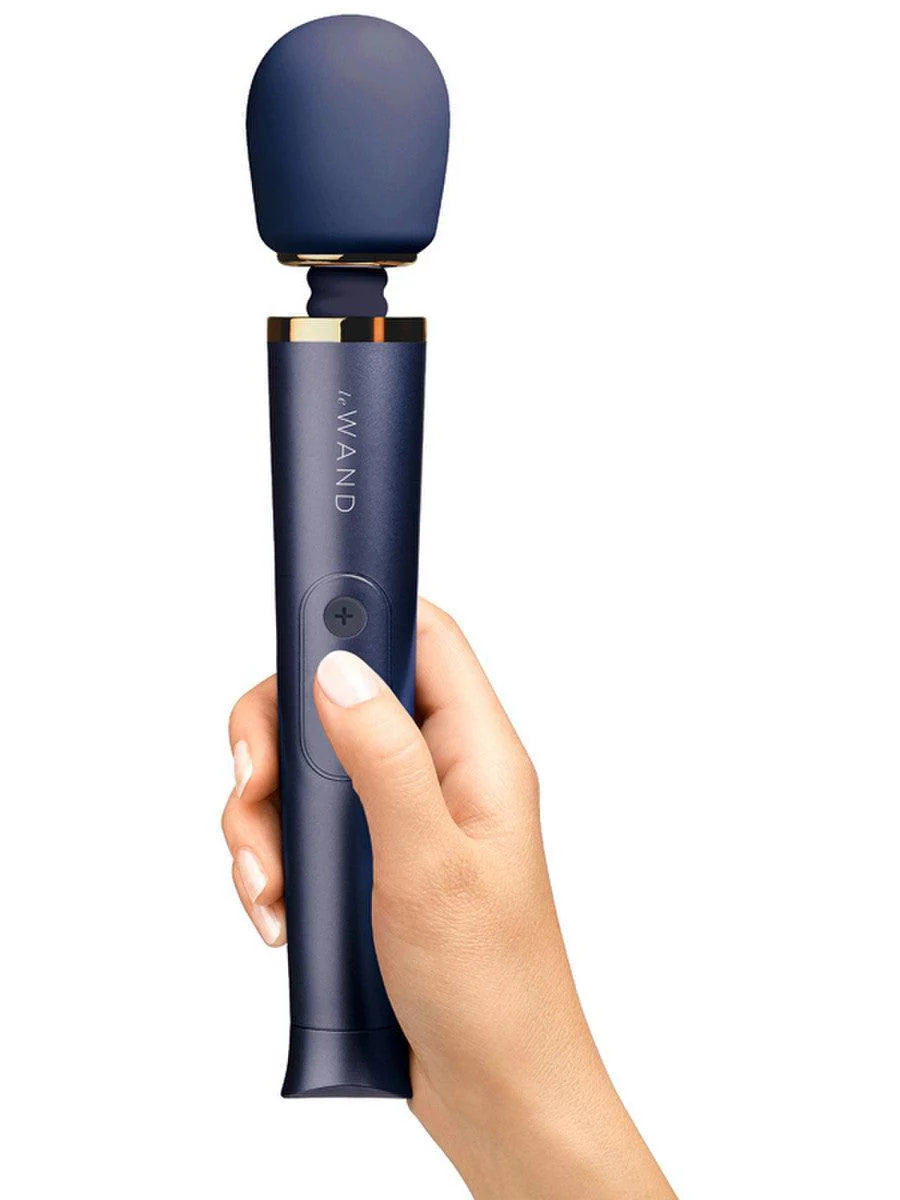 Le Wand Petite Rechargeable Massager: Various Colours